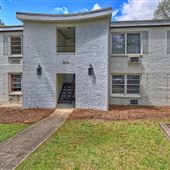 510 Queens Vacation Apartment - Unit 102