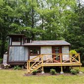 Adkins Nature Retreat - Happy Camper Tiny House